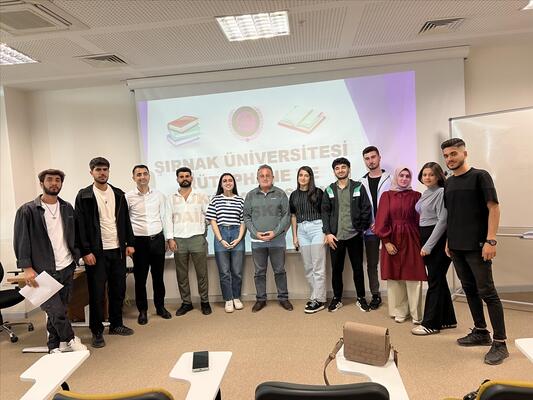 muzik-bolumu-3sinif-ogrencilerine-oryantasyon-egitimi-verildi