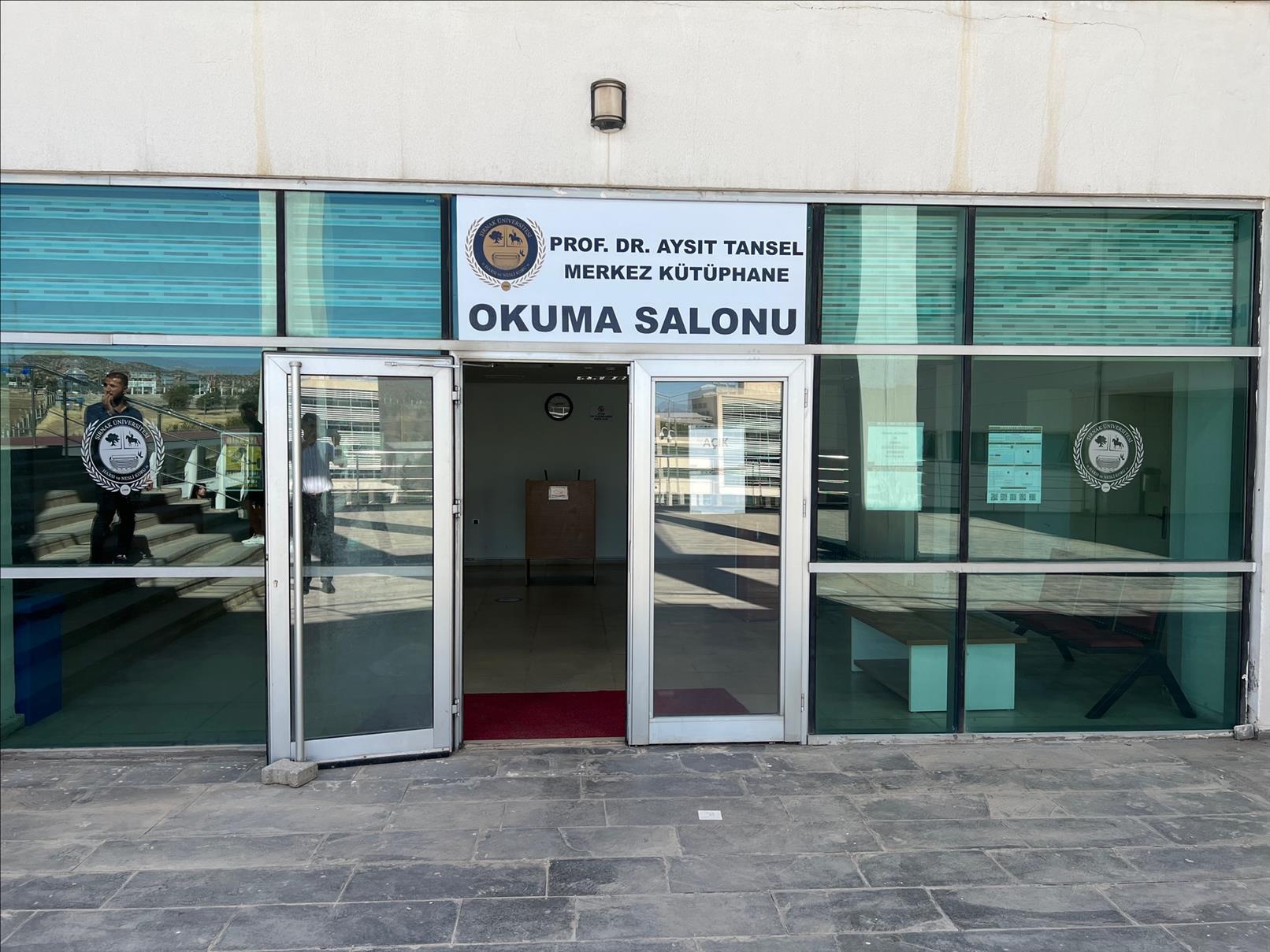 prof-dr-aysit-tansel-okuma-salonu-acilmistir